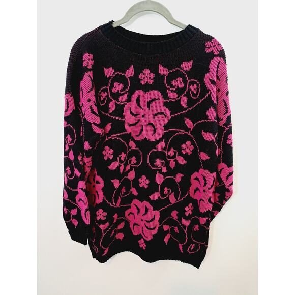 Diversity Essentials Petite Vintage Women's Pink Black Floral Sweater - Picture 1 of 3